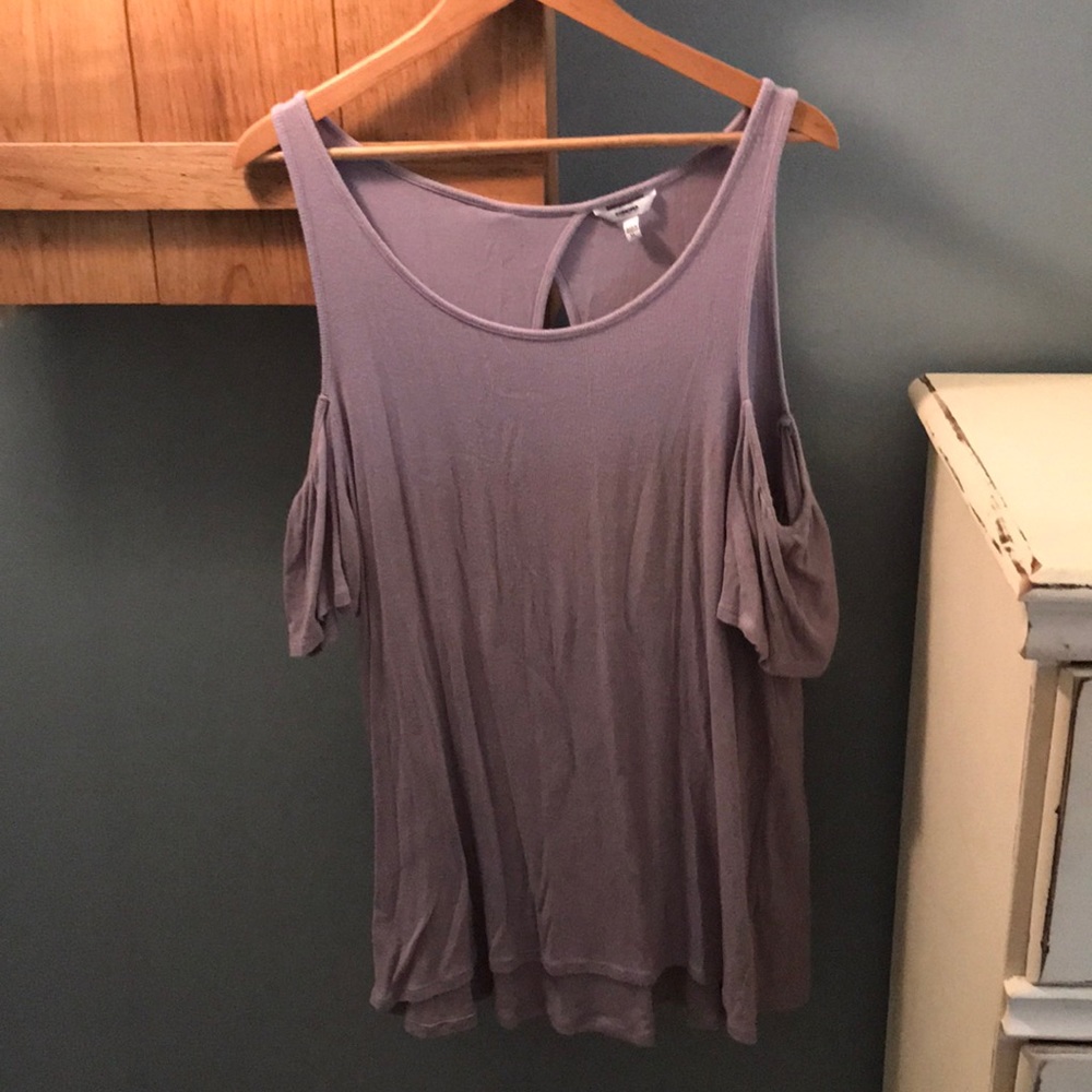 Cold shoulder purple top!